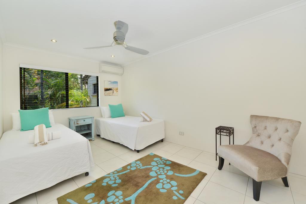 Sea La Villa Port Douglas Habitación foto